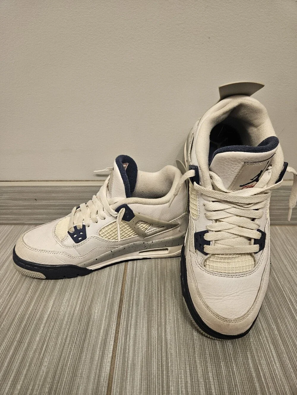 Nike Air Jordan 4 Retro 